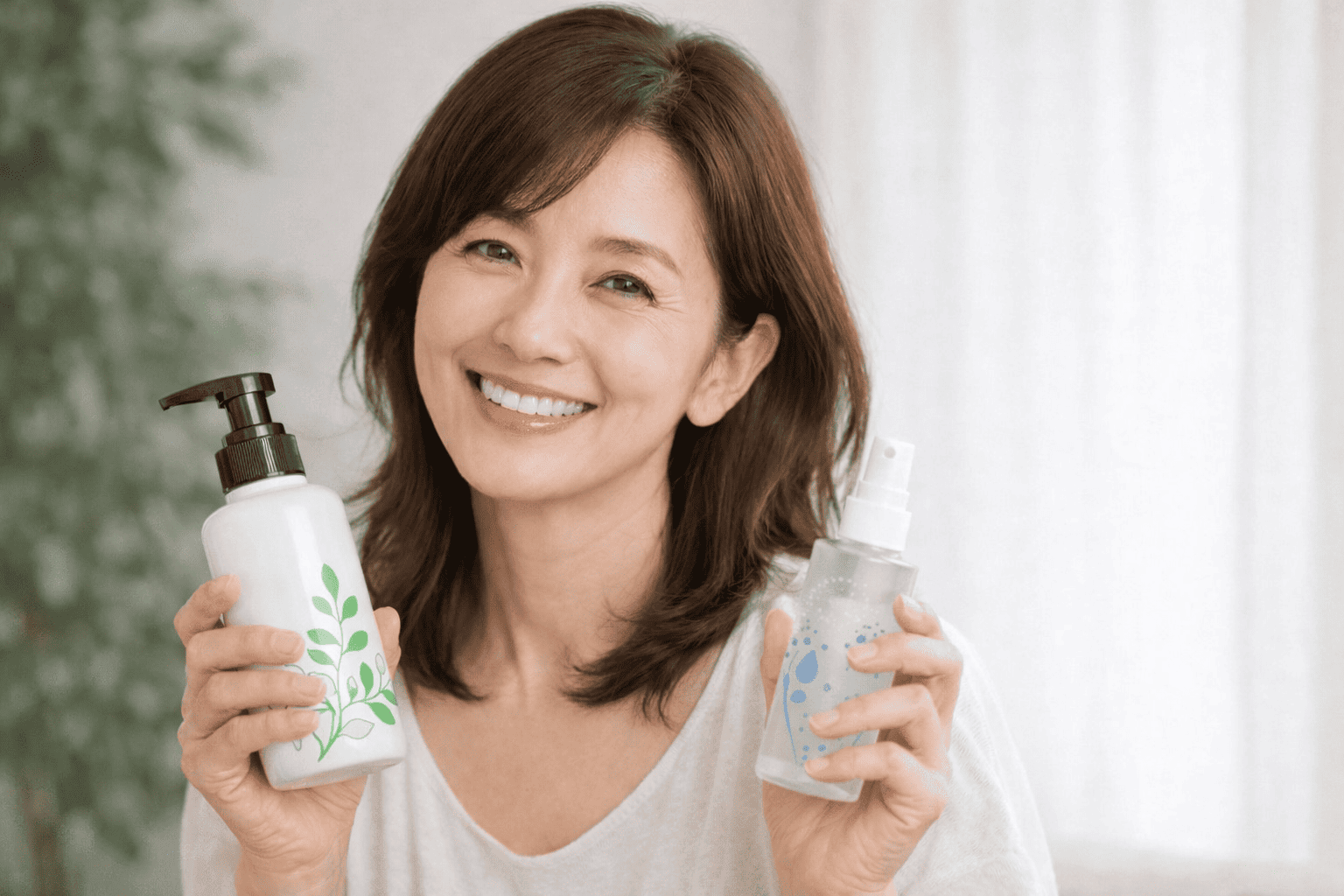 50代女性の気になる頭皮の匂いの原因は更年期？おすすめのシャンプー、ミストを紹介